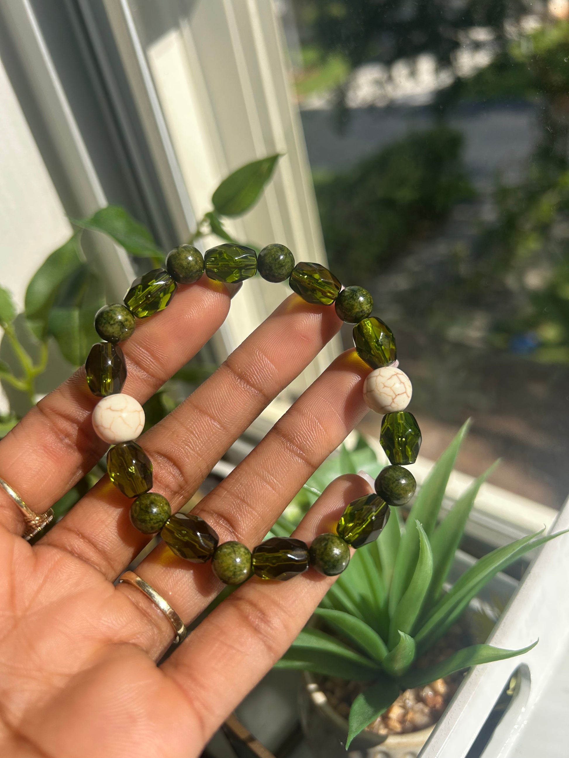 Handmade green and white turquoise bracelet