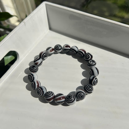 Black and white natural bead bracelet