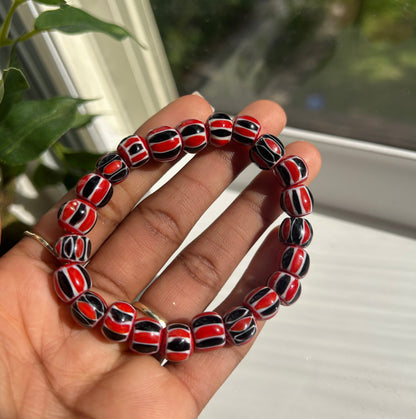 Red black round bracelet